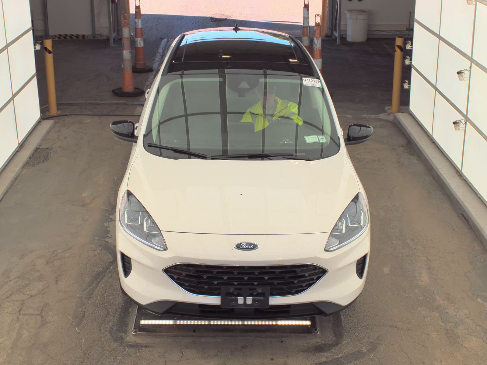 FORD ESCAPE - 3