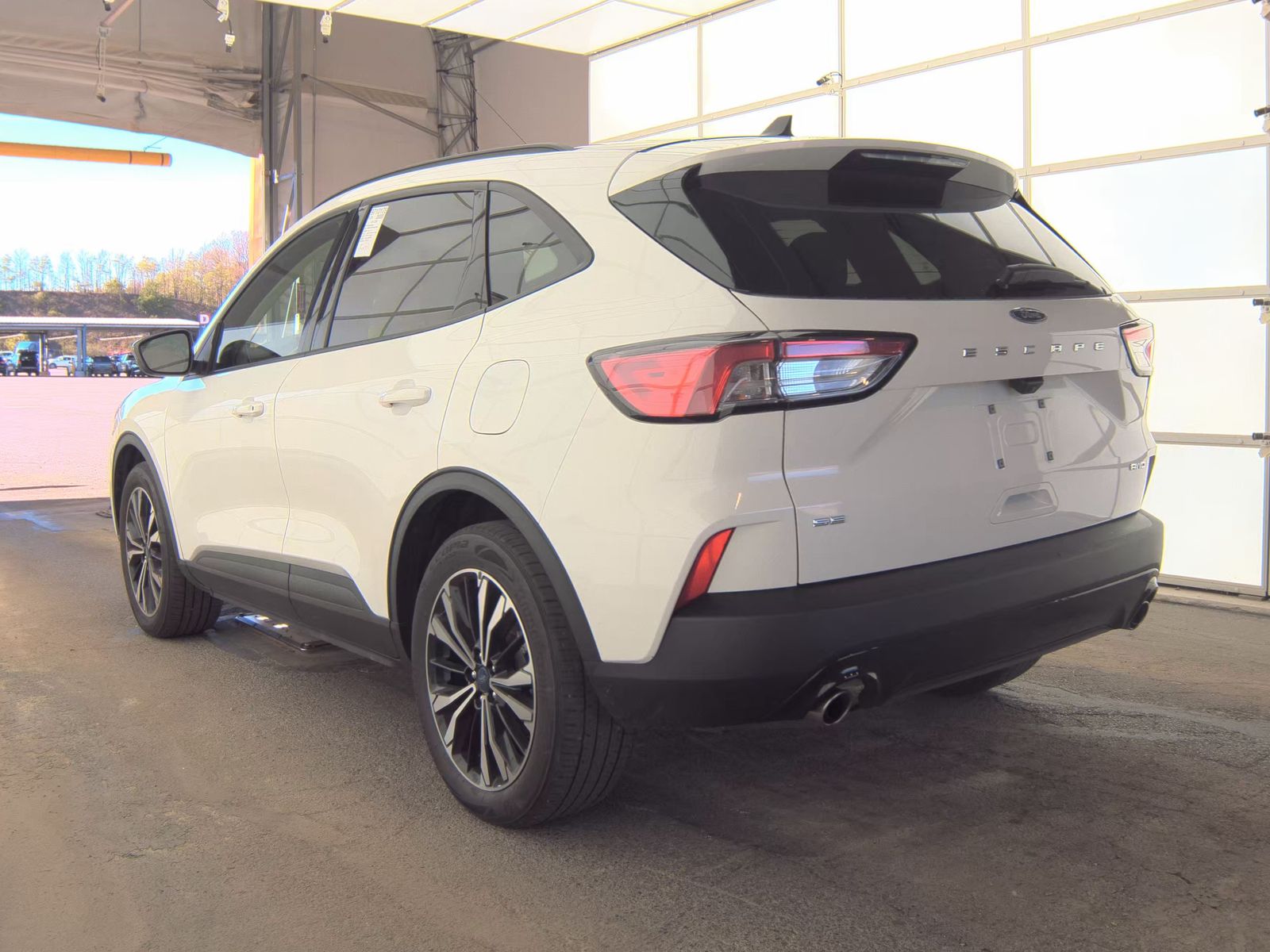 FORD ESCAPE - 9