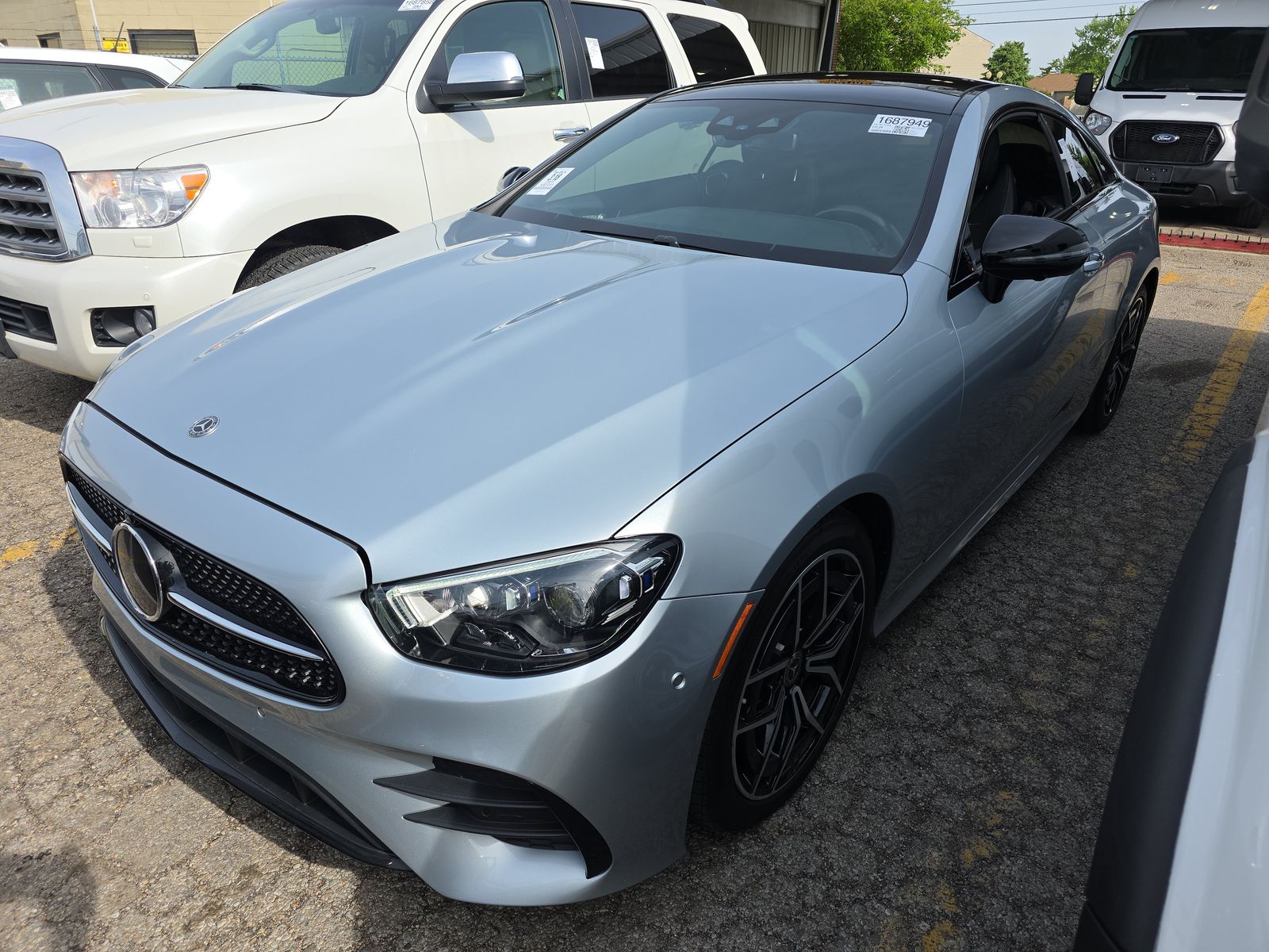 MERCEDES-BENZ E-CLASS - 1