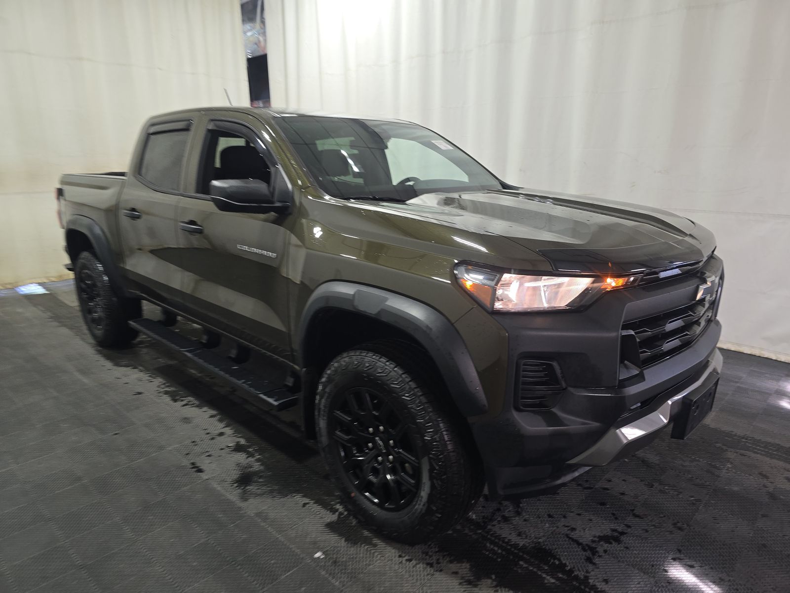 CHEVROLET SILVERADO - 4