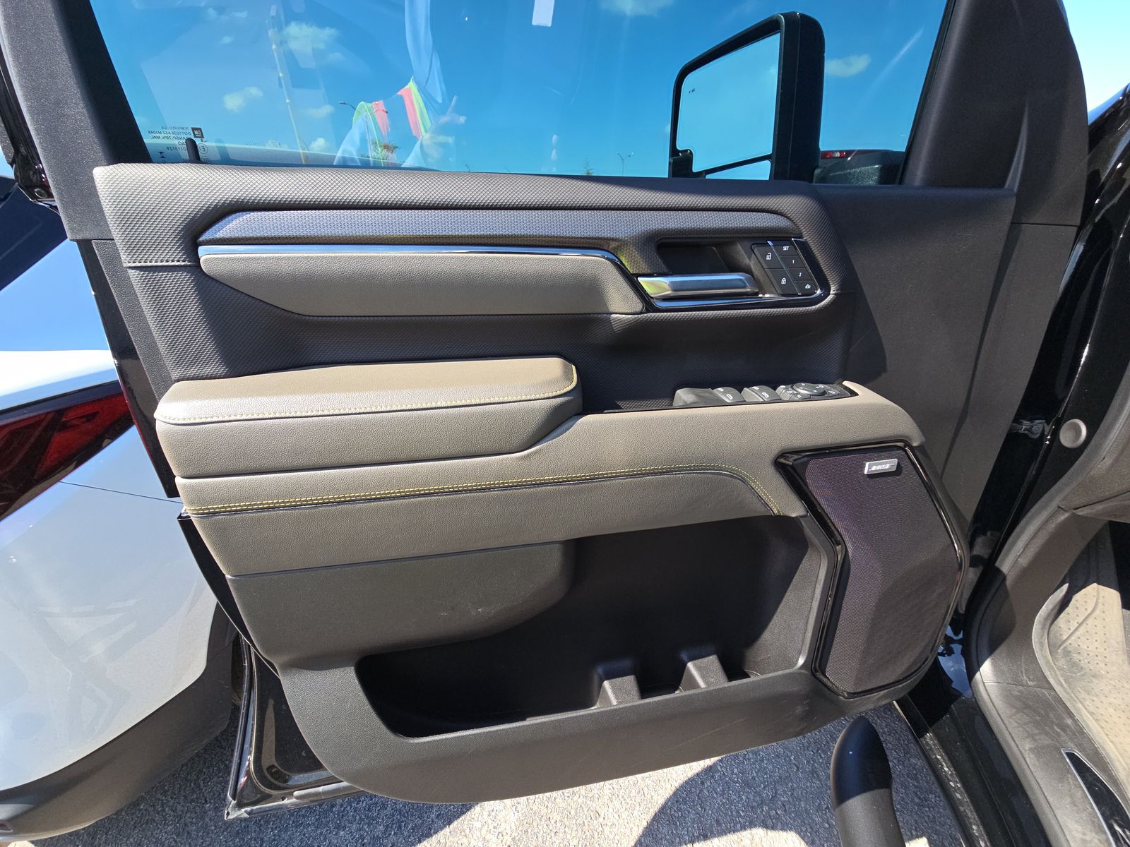 CHEVROLET SILVERADO - 10