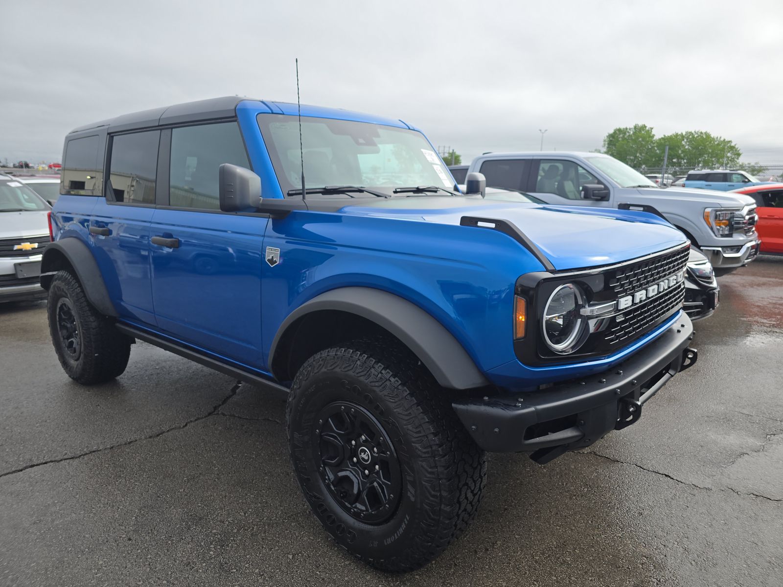 FORD BRONCO - 4