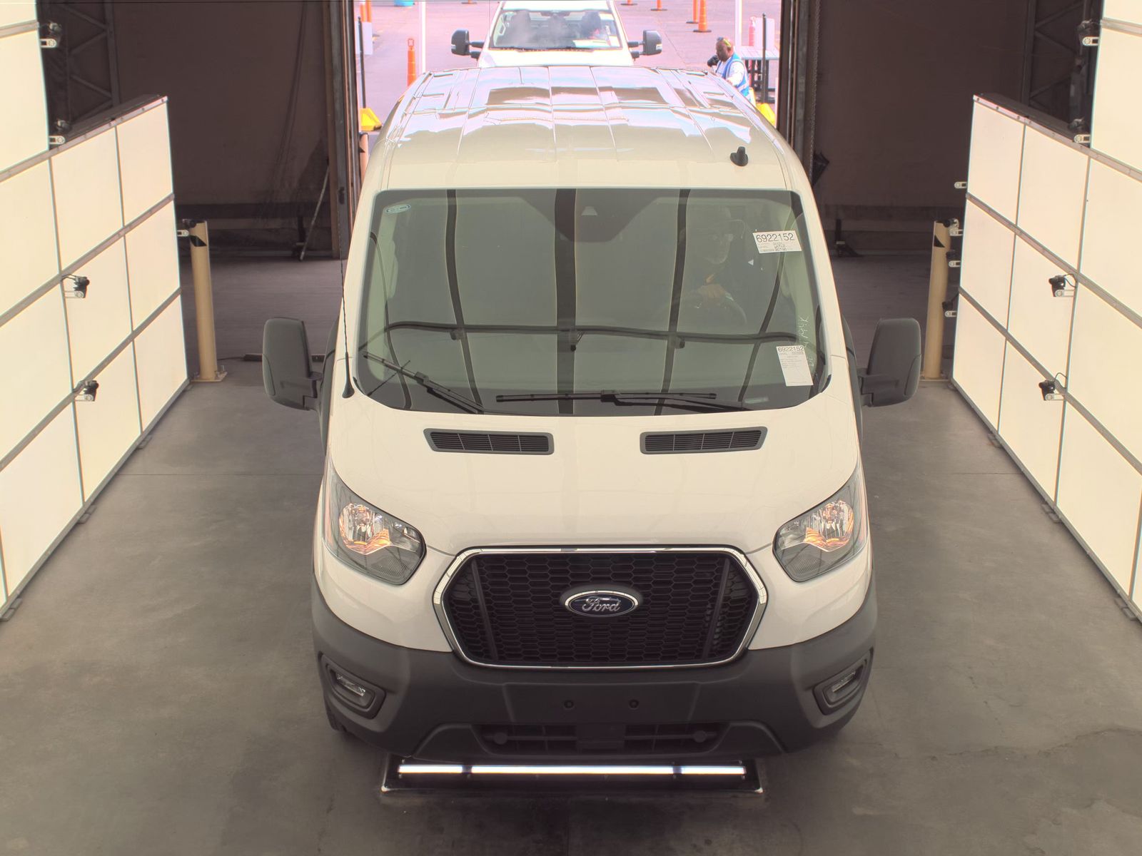FORD TRANSIT 250 - 3