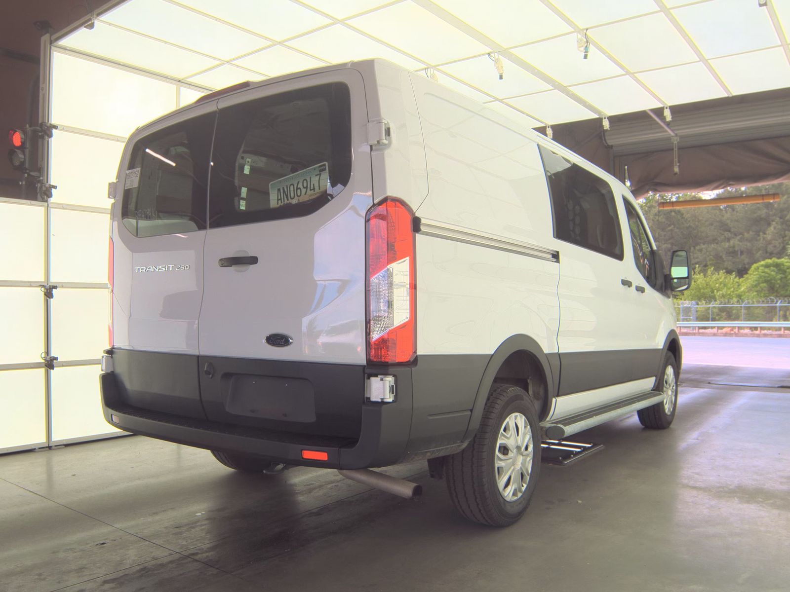 FORD TRANSIT 250 - 6