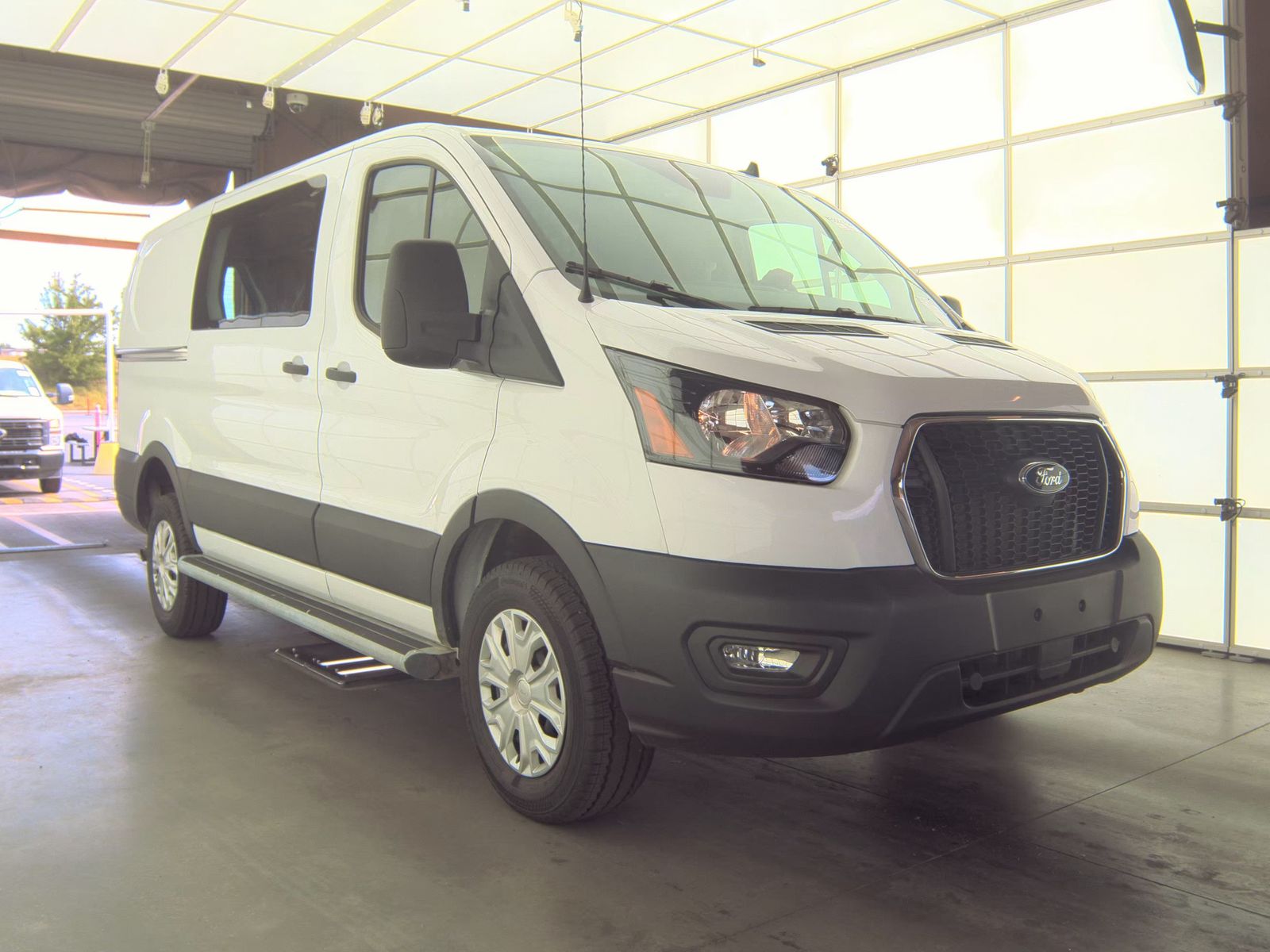 FORD TRANSIT 250 - 5