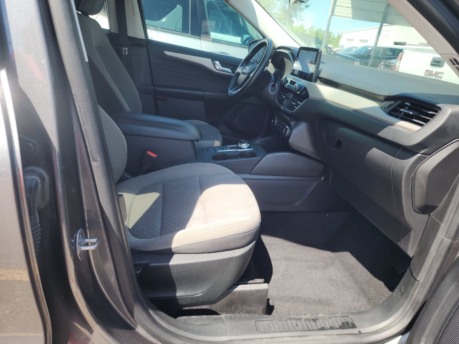 FORD ESCAPE - 9