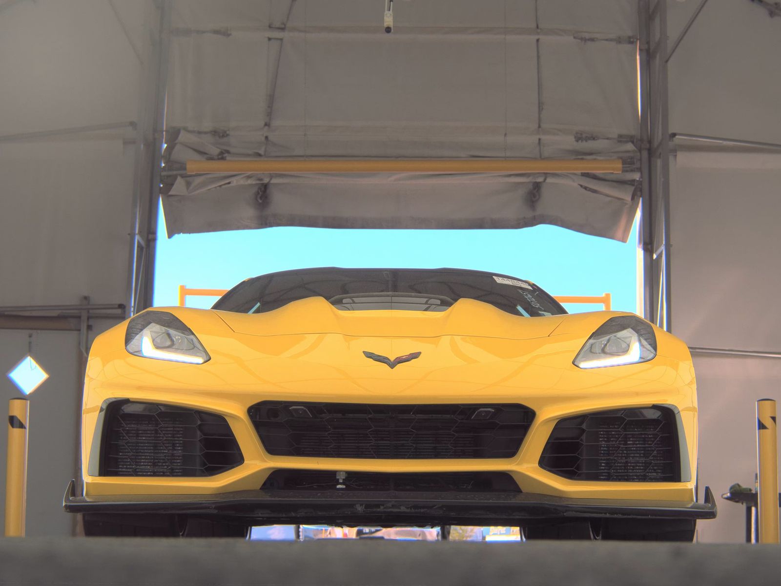 CHEVROLET CORVETTE - 4