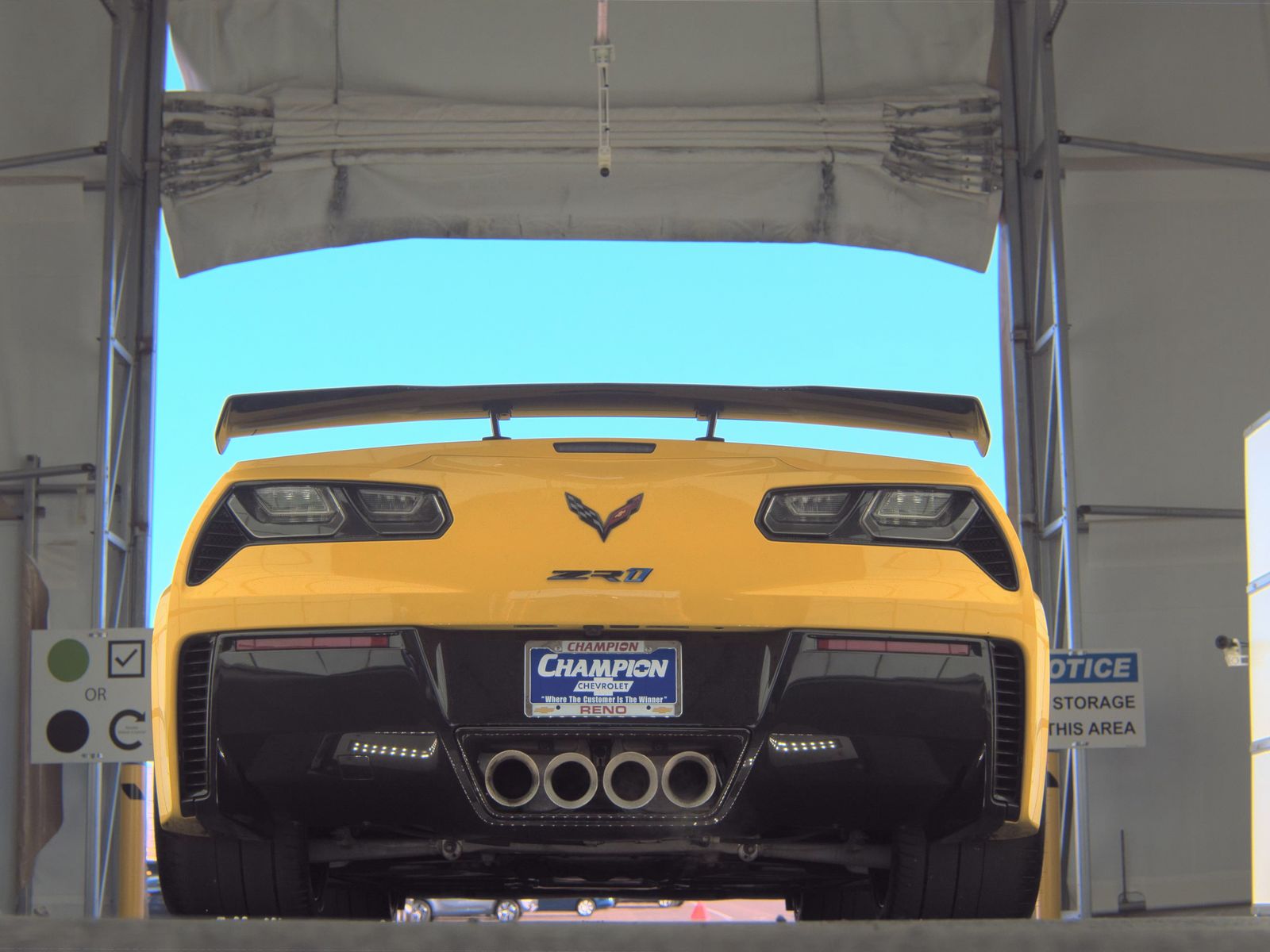 CHEVROLET CORVETTE - 8