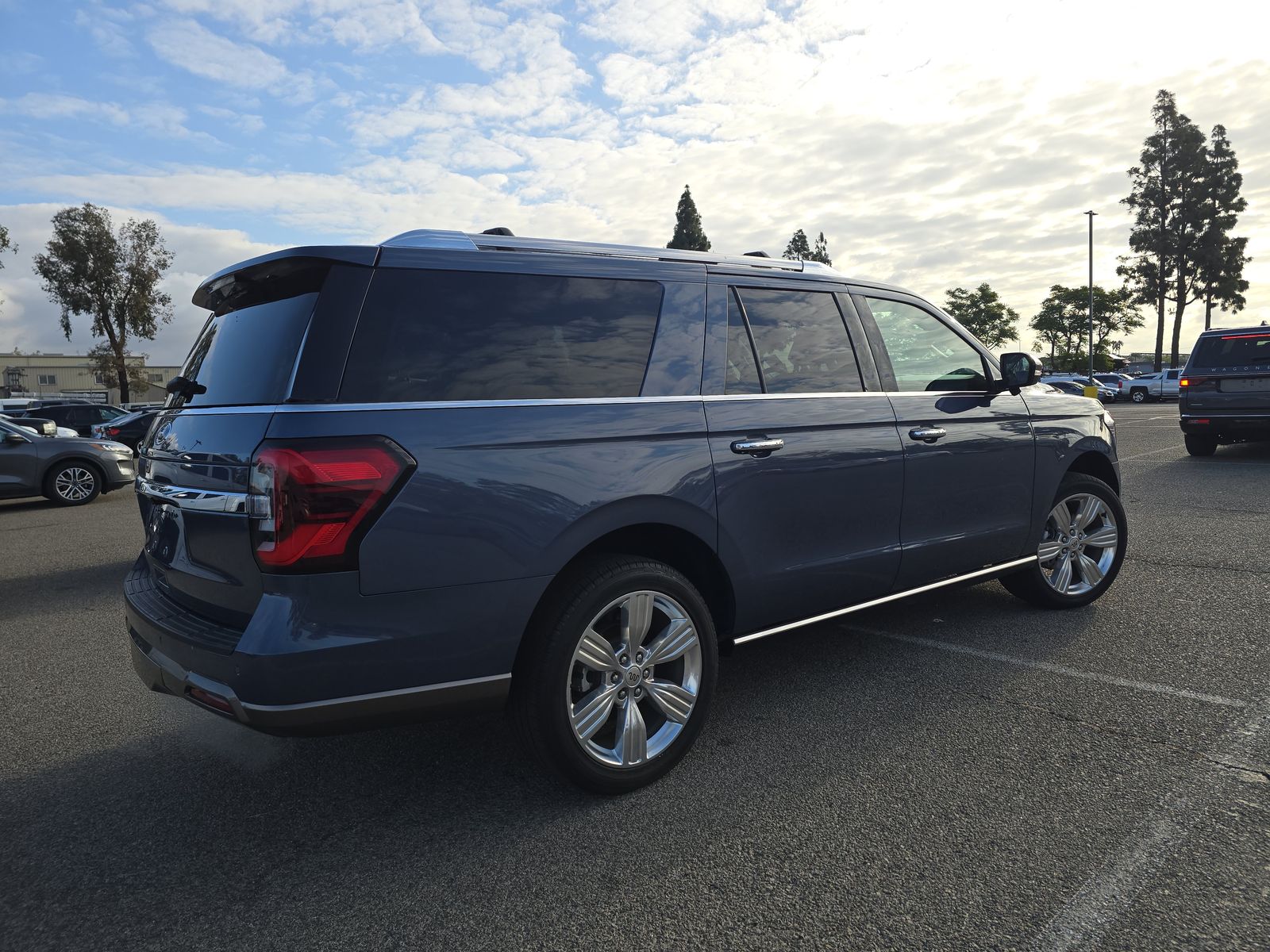 FORD EXPEDITION MAX - 5