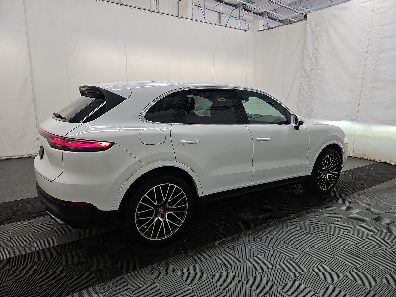 PORSCHE CAYENNE - 5