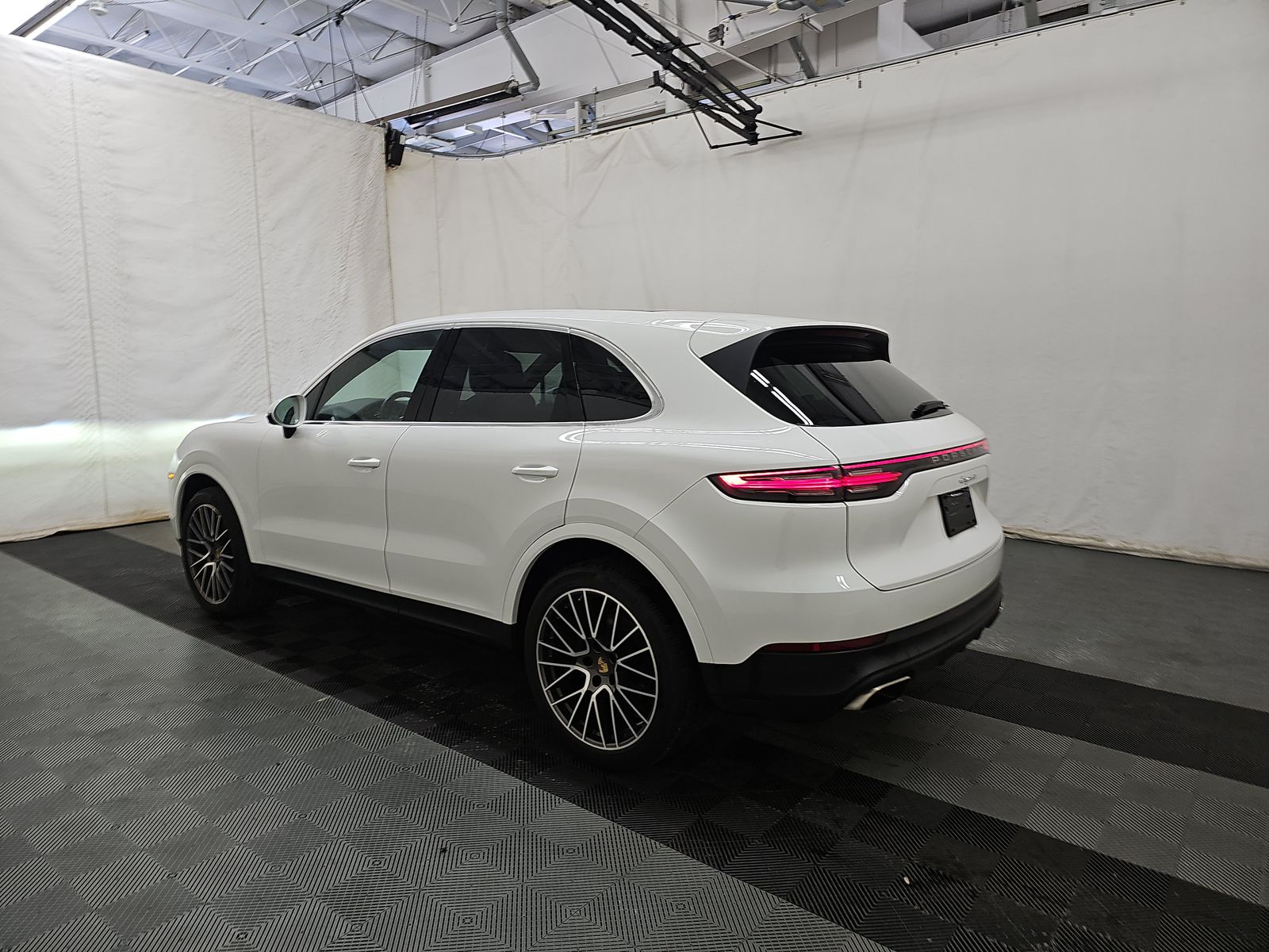 PORSCHE CAYENNE - 7