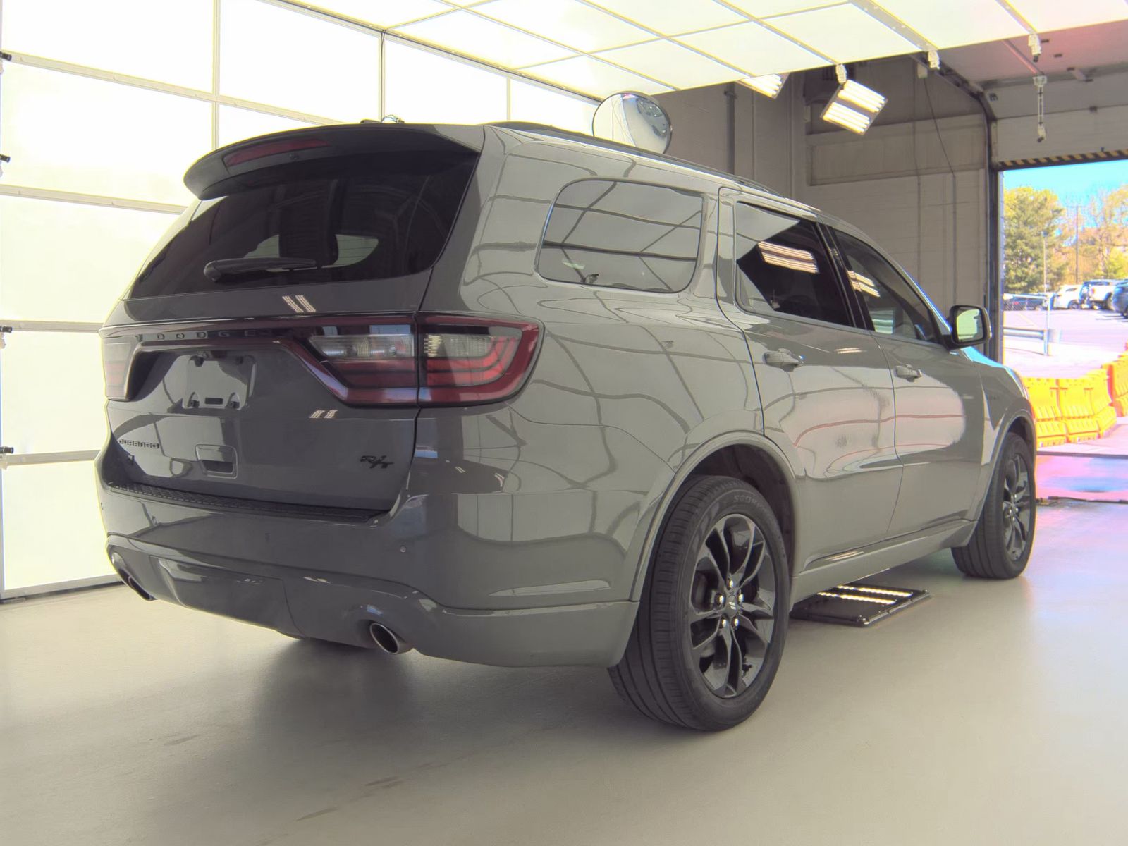 DODGE CHALLENGER - 6