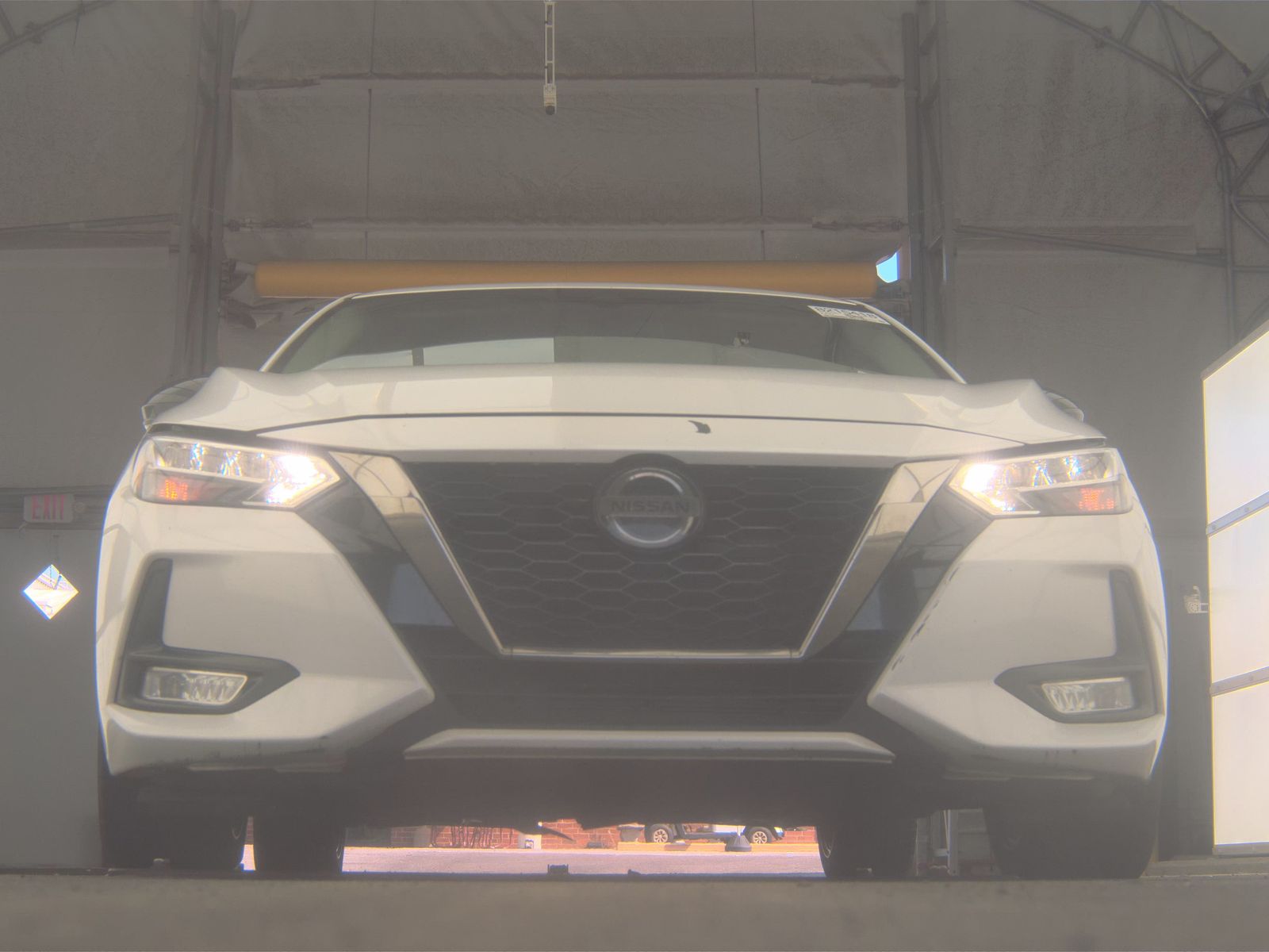 NISSAN SENTRA - 4