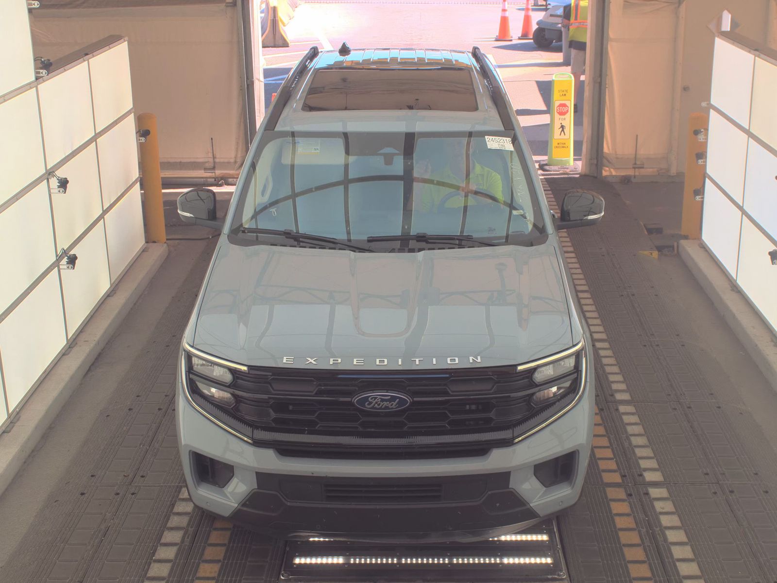 FORD EXPEDITION - 3