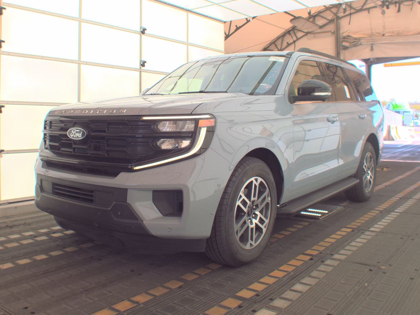 FORD EXPEDITION - 1
