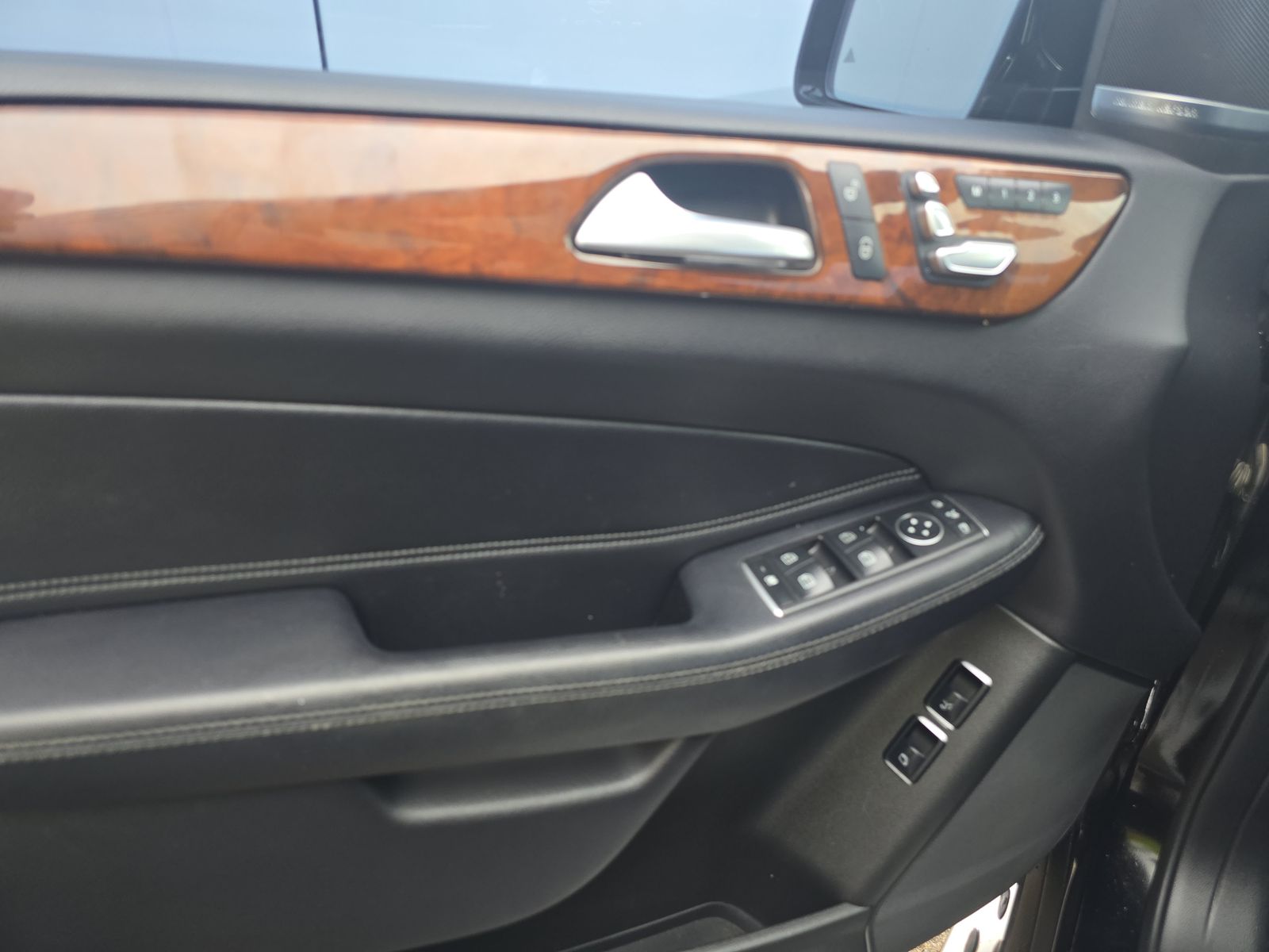 MERCEDES-BENZ GLS-CLASS - 10