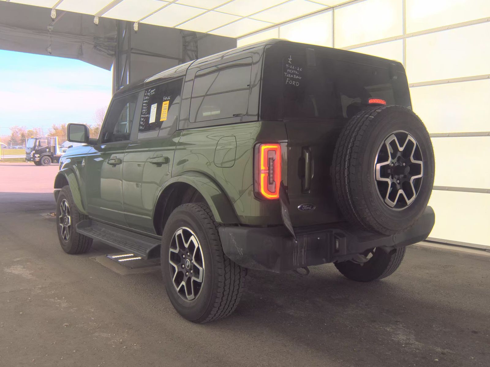 FORD BRONCO - 9