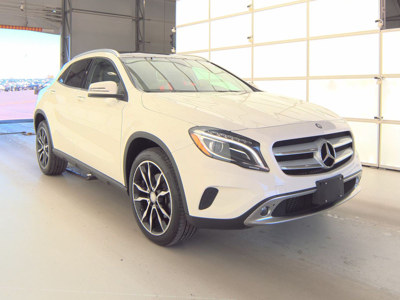 MERCEDES-BENZ GLA - 5