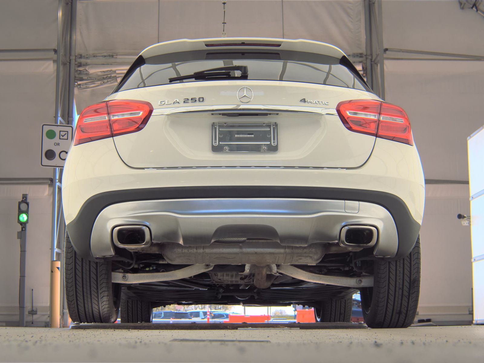 MERCEDES-BENZ GLA - 8