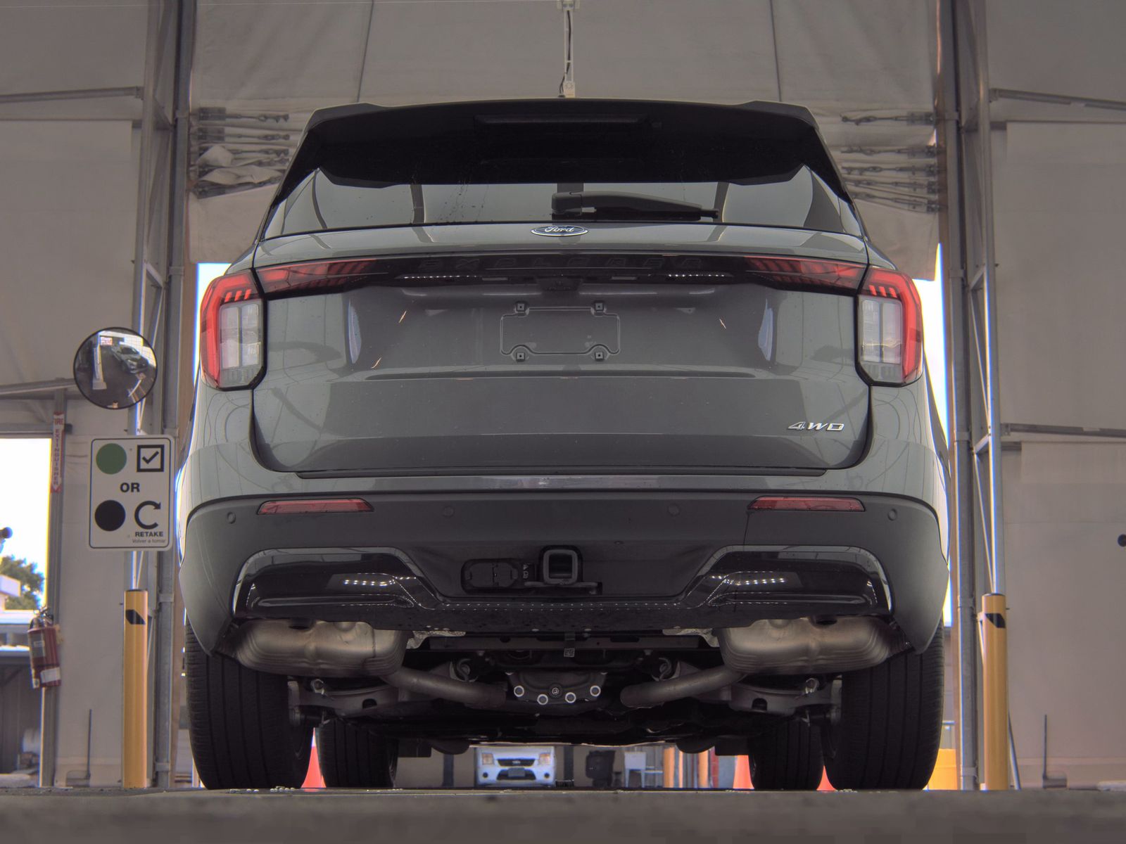 FORD EXPLORER - 8