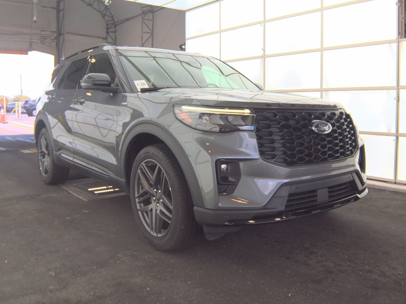 FORD EXPLORER - 5
