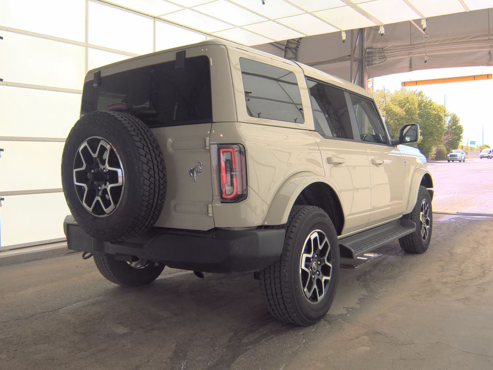 FORD BRONCO - 6
