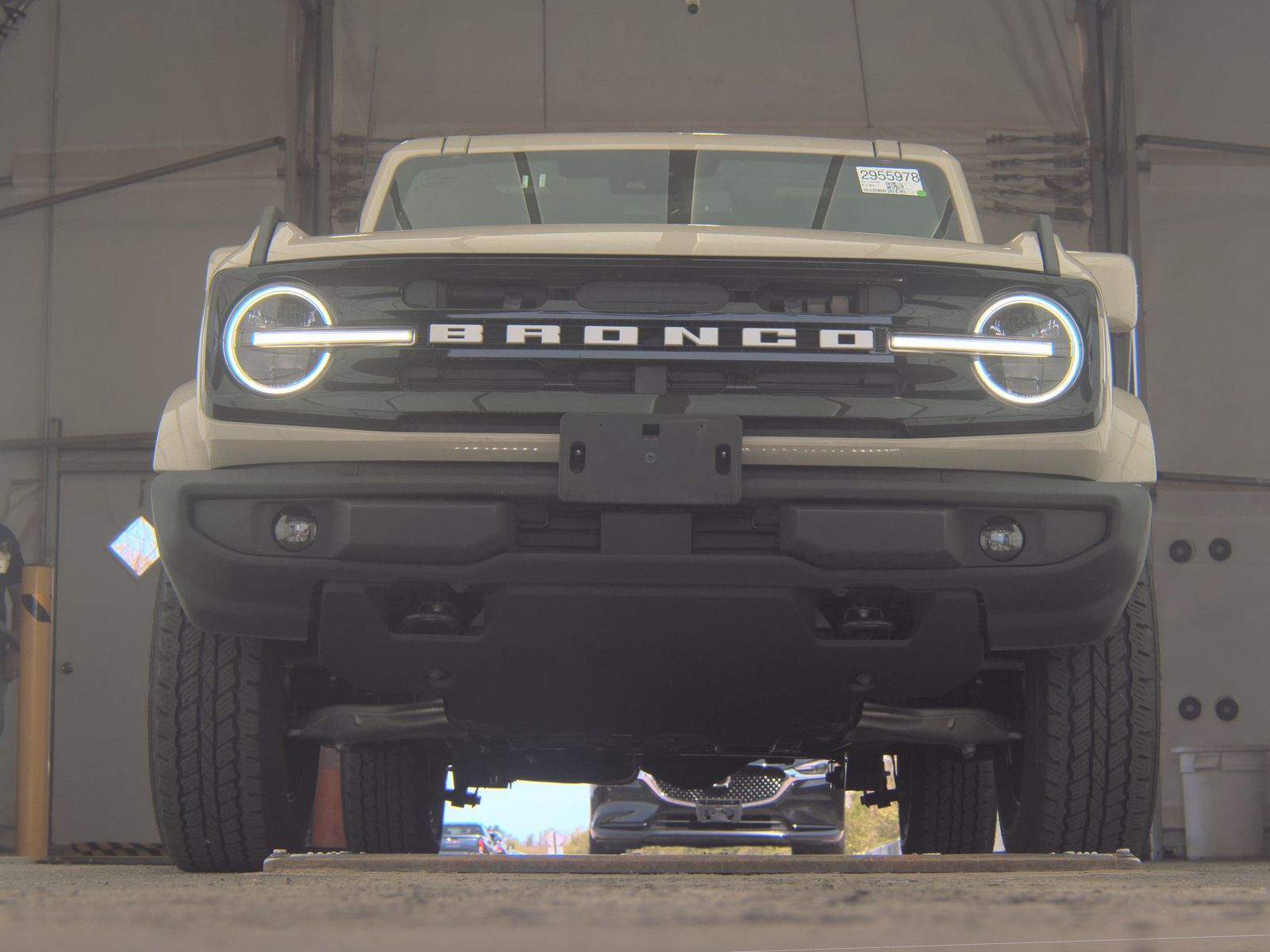FORD BRONCO - 4