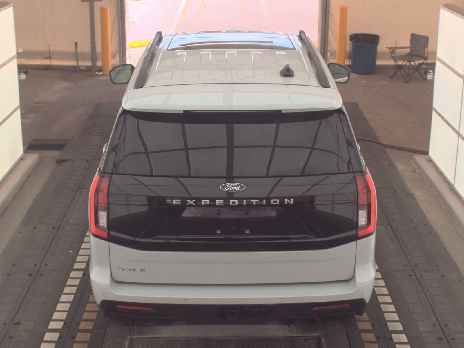 FORD EXPEDITION - 7