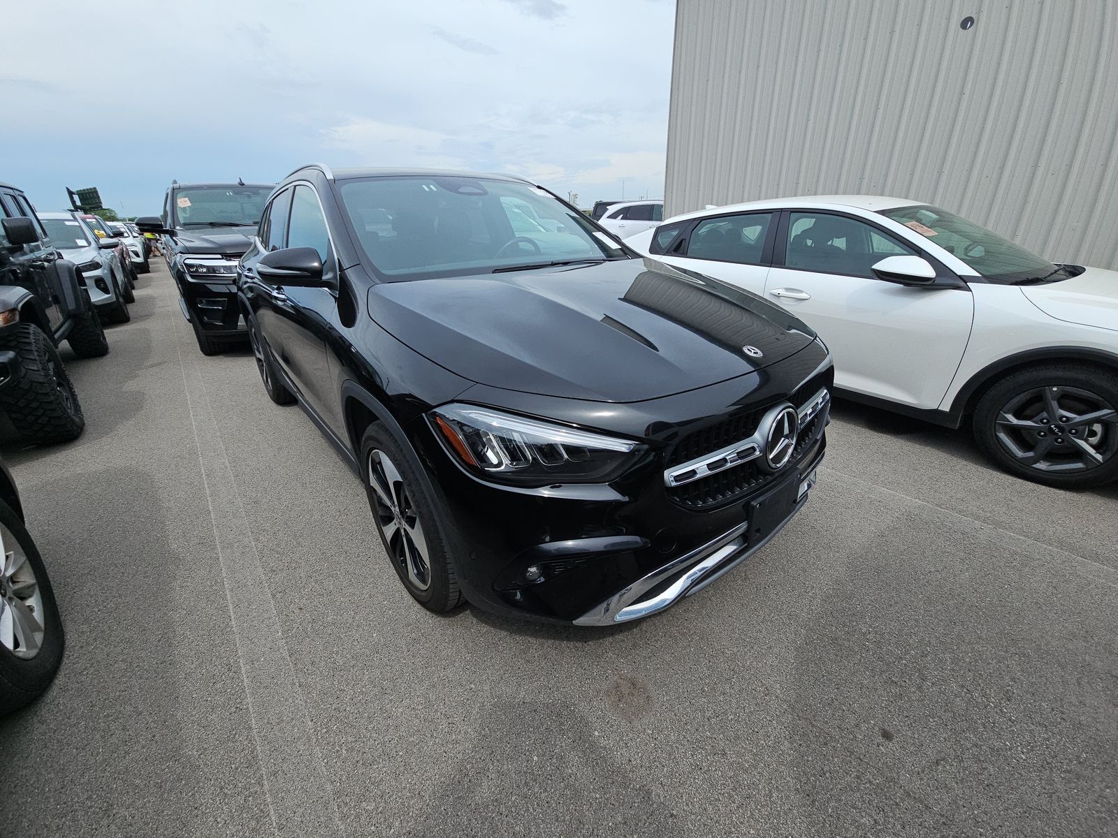 MERCEDES-BENZ GLA-CLASS - 4