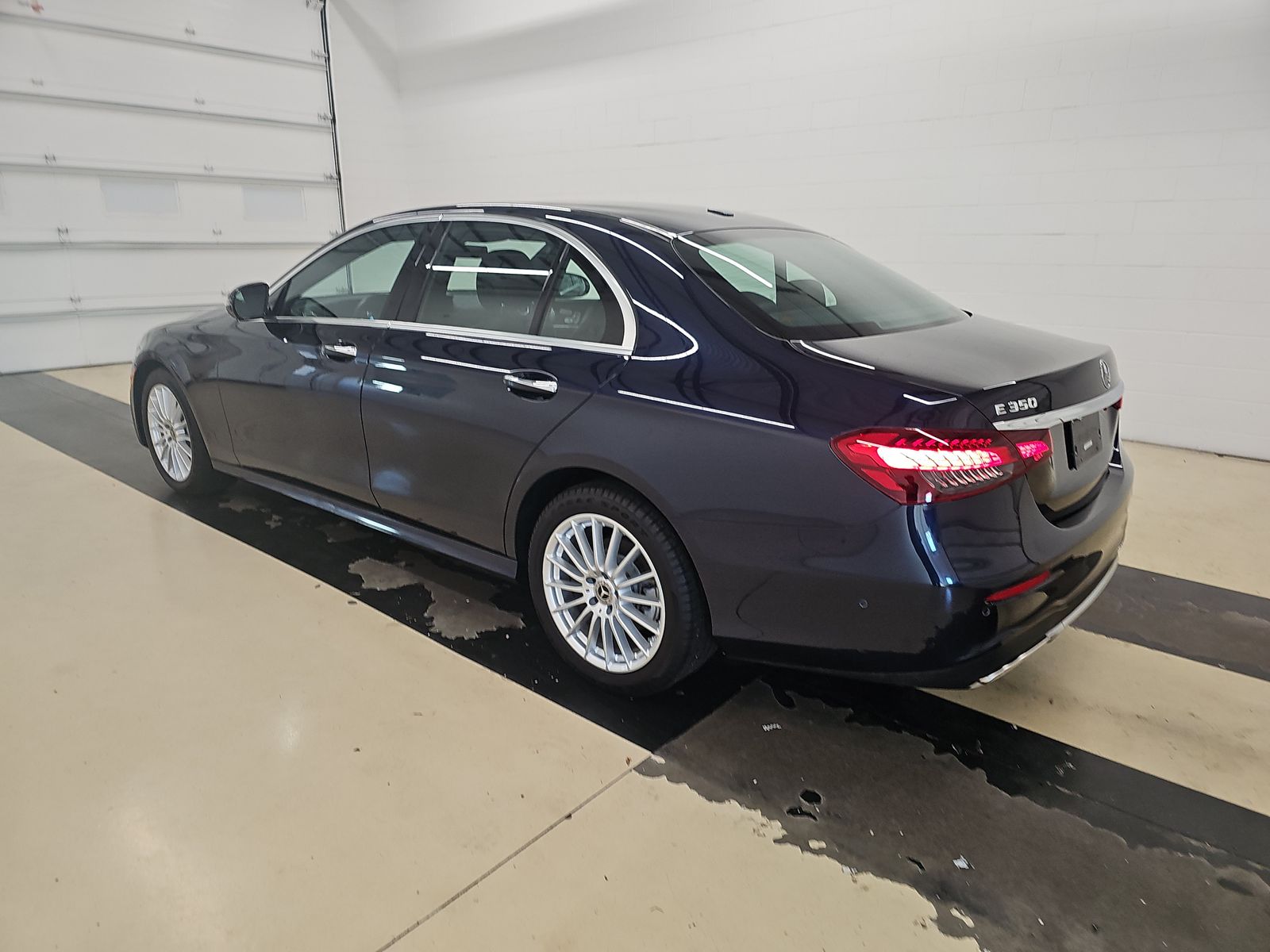 MERCEDES-BENZ E-CLASS - 7