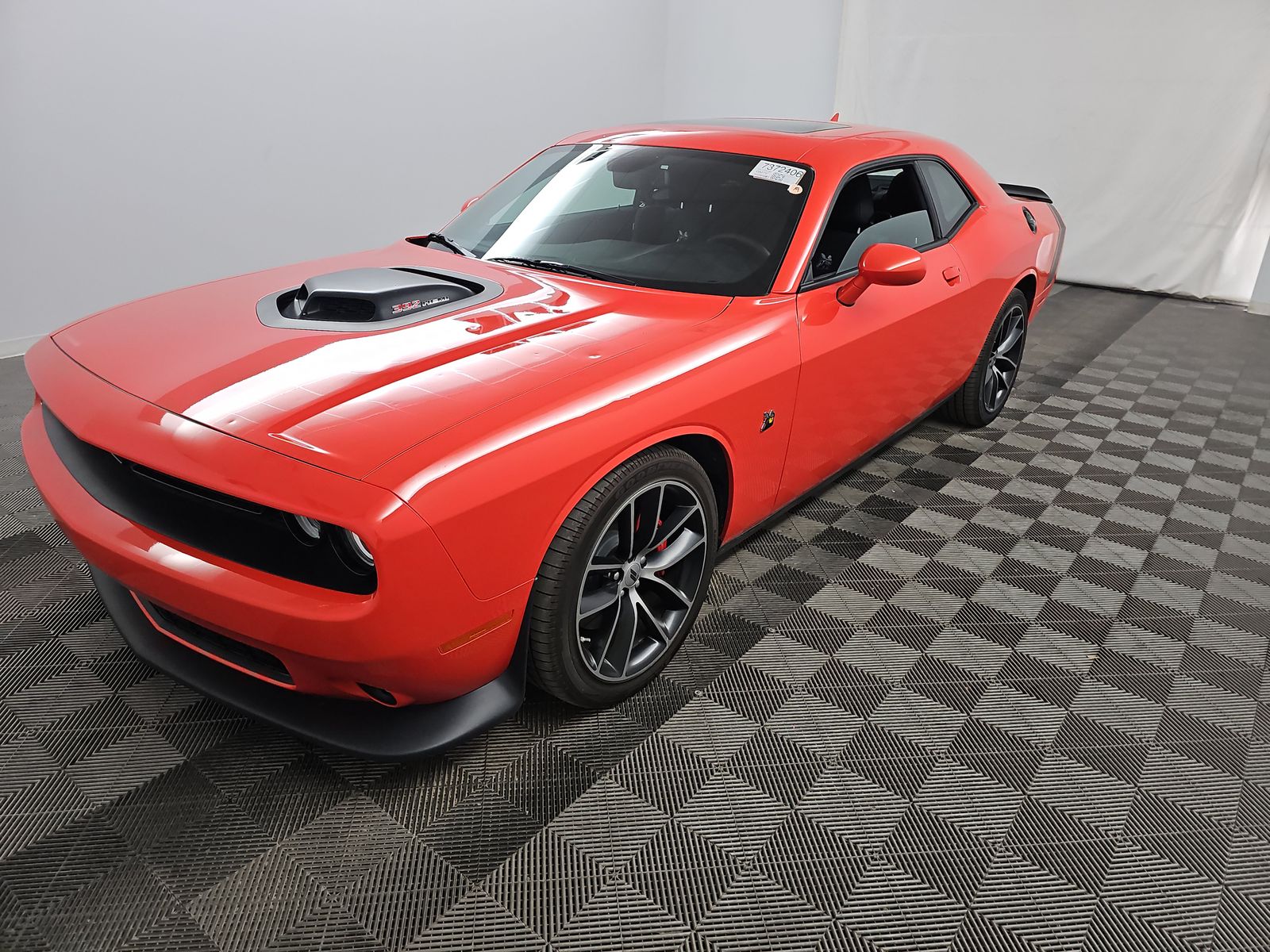 DODGE CHALLENGER - 1