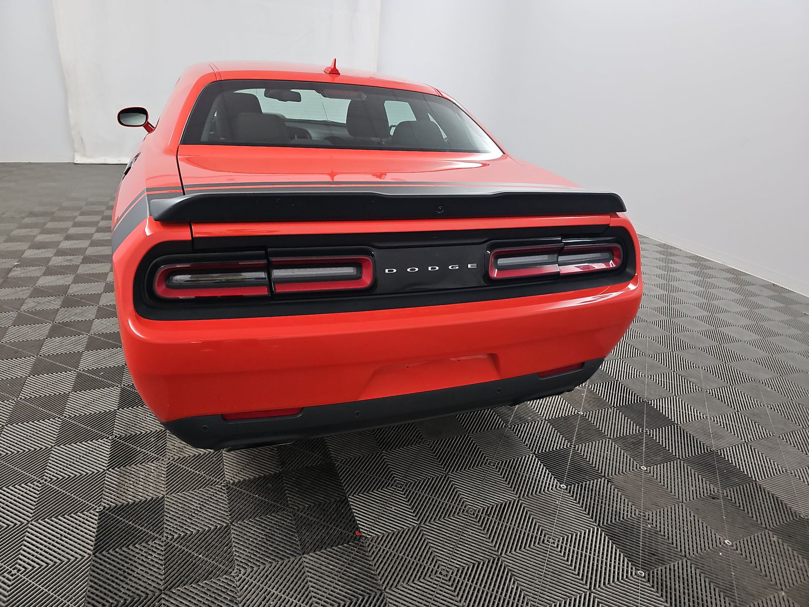 DODGE CHALLENGER - 6