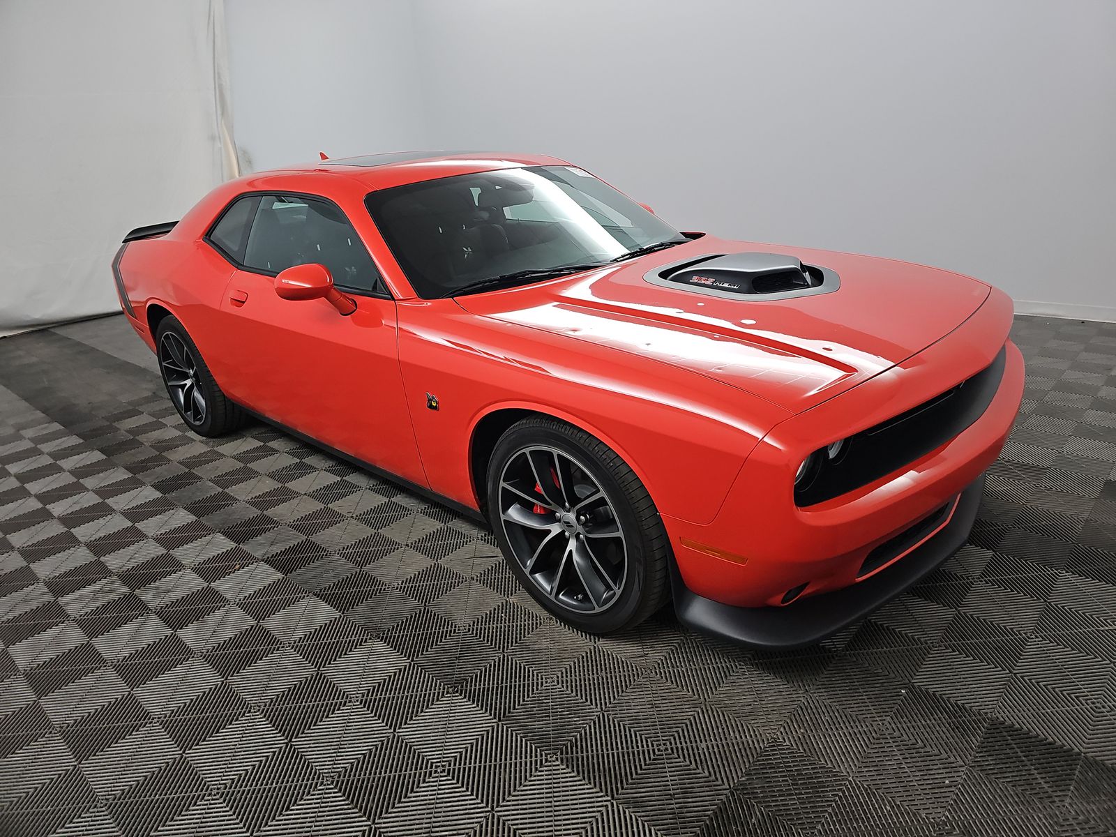 DODGE CHALLENGER - 4
