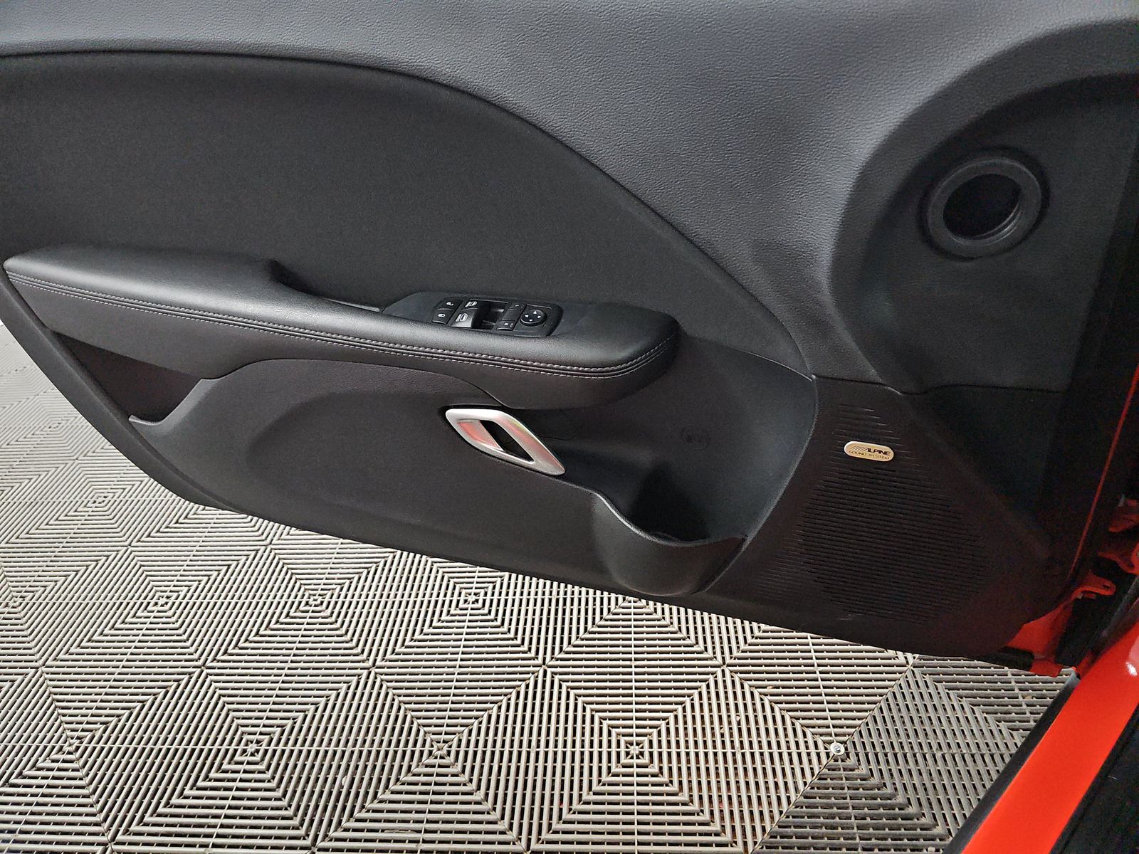 DODGE CHALLENGER - 10