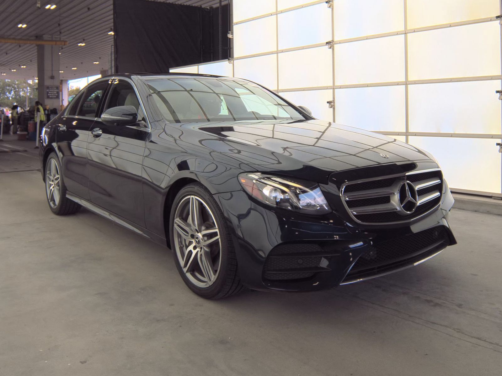 MERCEDES-BENZ E-CLASS - 5