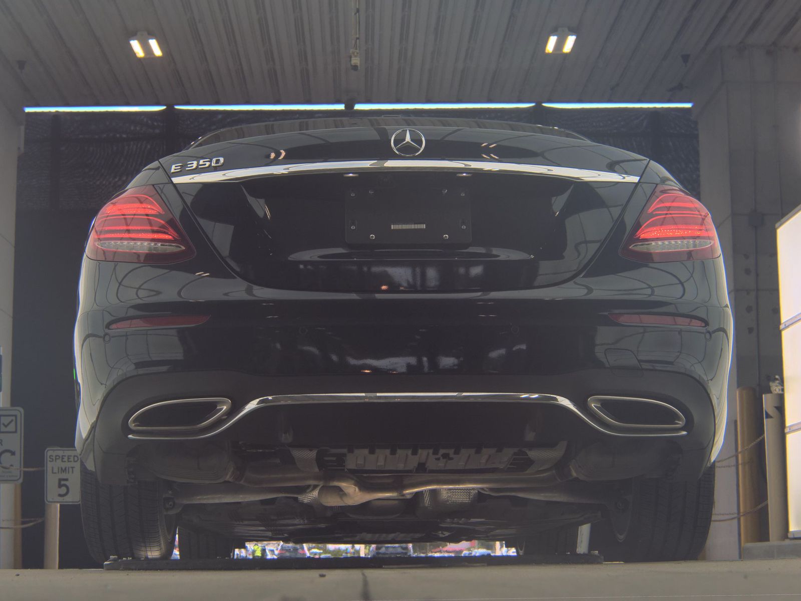 MERCEDES-BENZ E-CLASS - 8