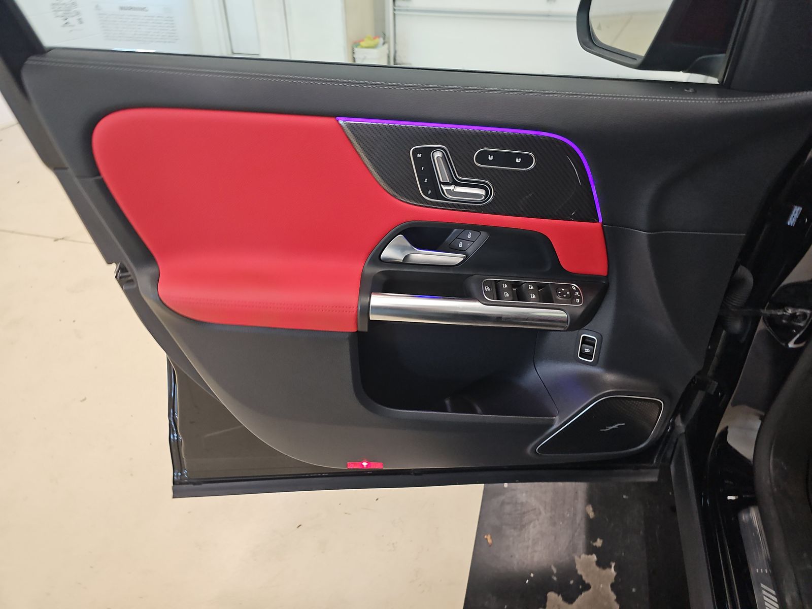 MERCEDES-BENZ GLA-CLASS AMG - 10