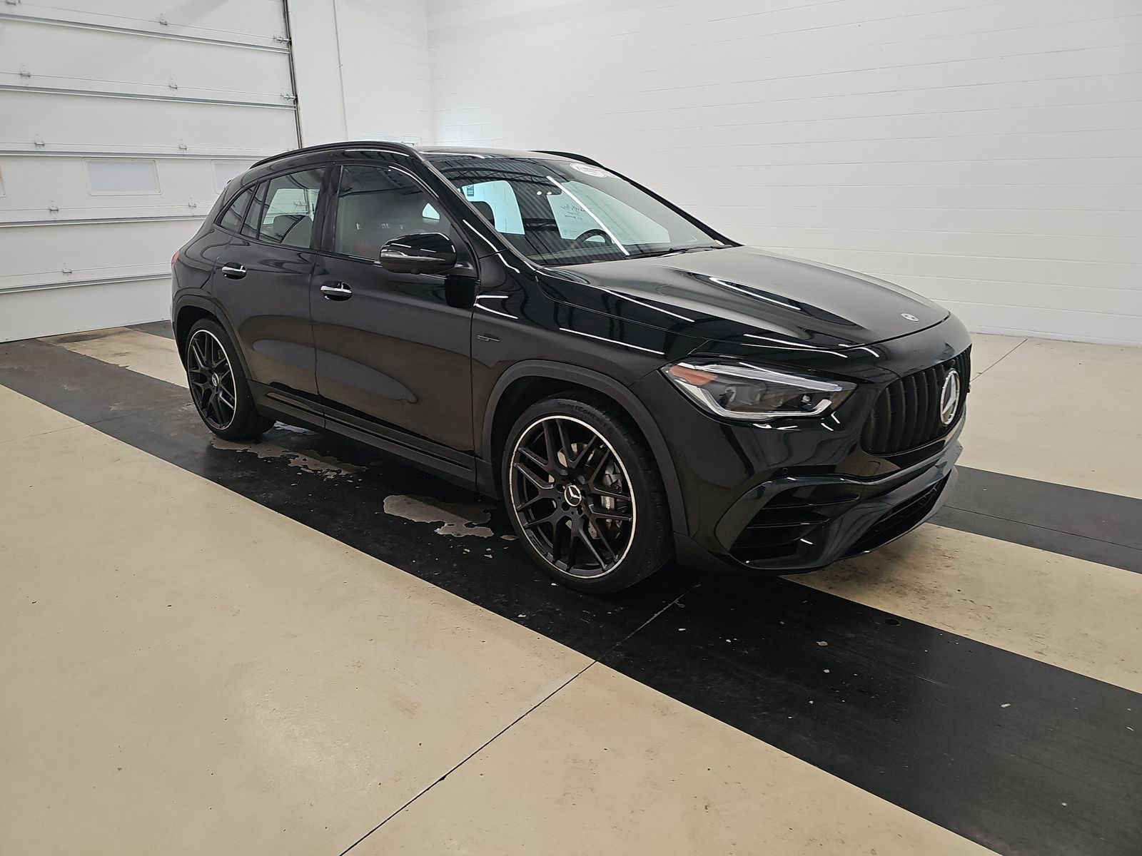 MERCEDES-BENZ GLA-CLASS AMG - 4