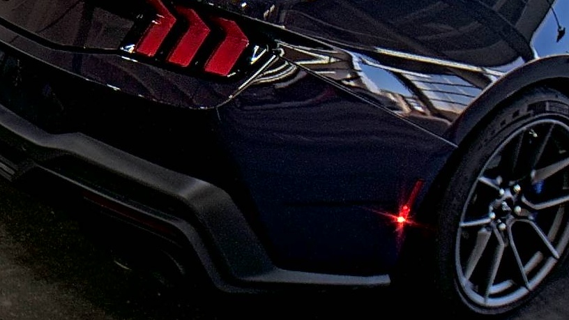 FORD MUSTANG - 10