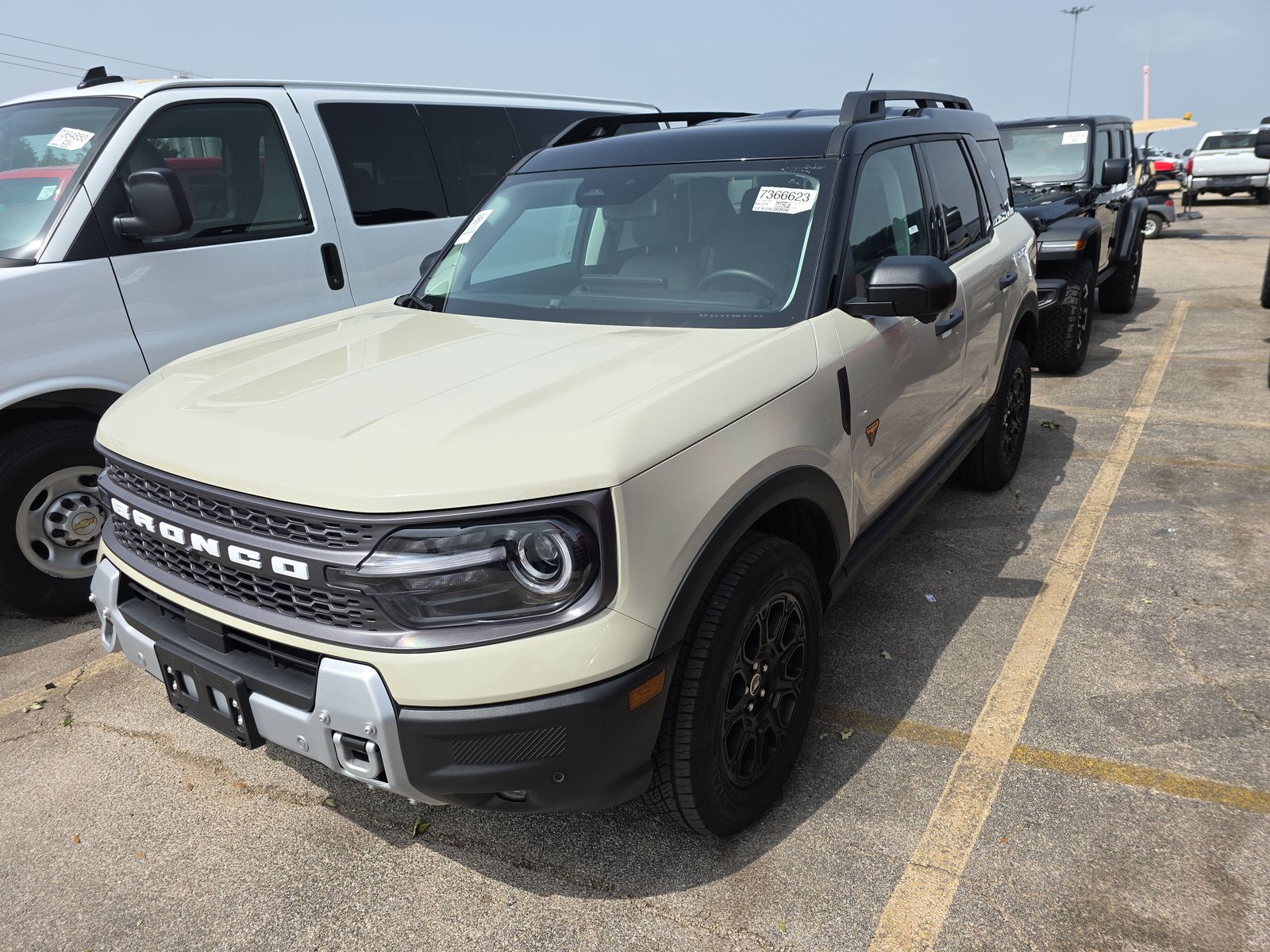 FORD BRONCO - 1