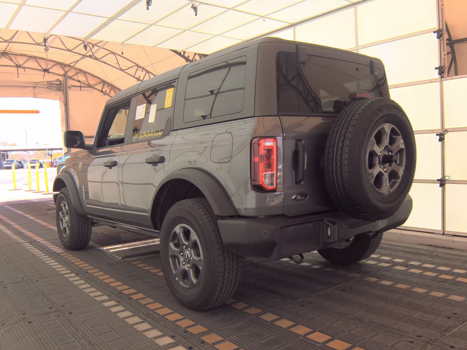 FORD BRONCO - 9