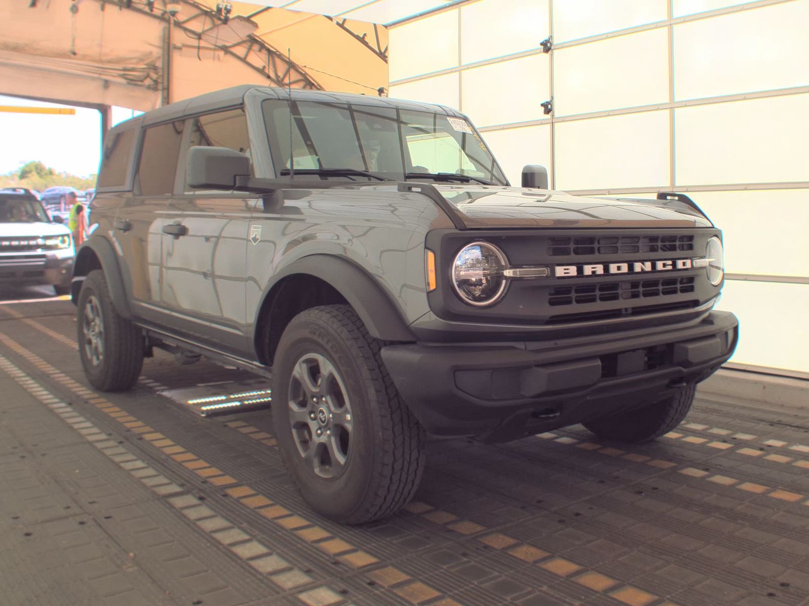 FORD BRONCO - 5