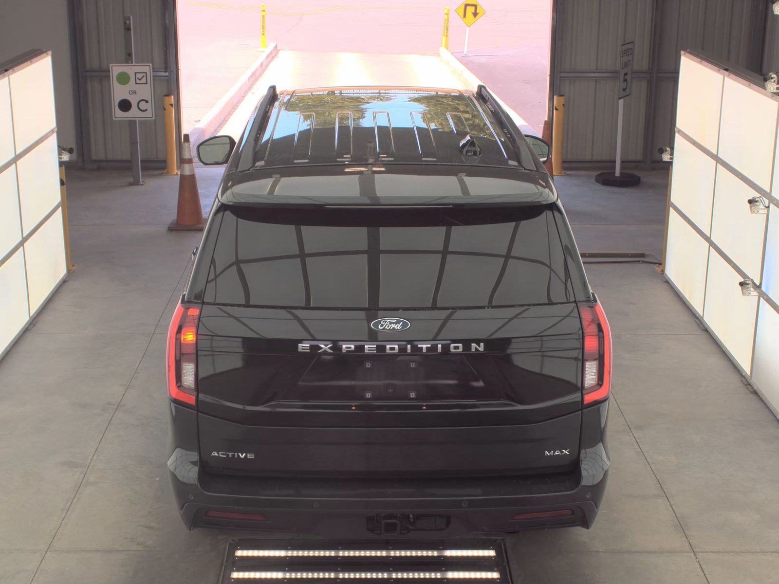 FORD EXPEDITION MAX - 7