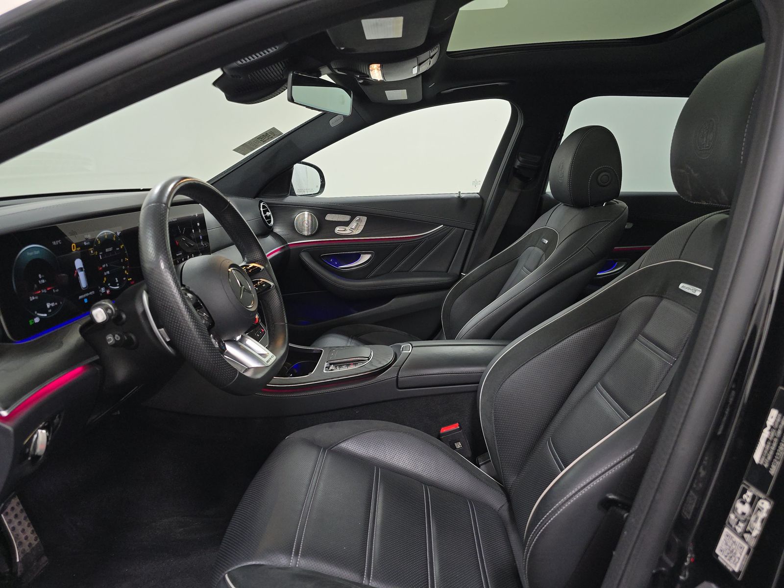 MERCEDES-BENZ E-CLASS - 8