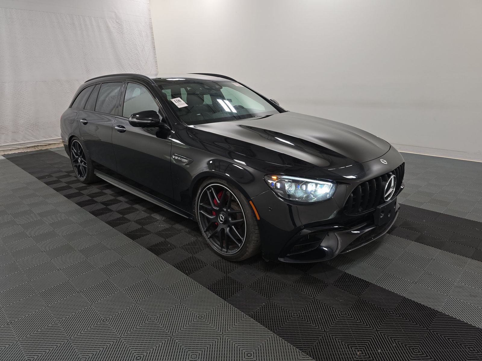 MERCEDES-BENZ E-CLASS - 4