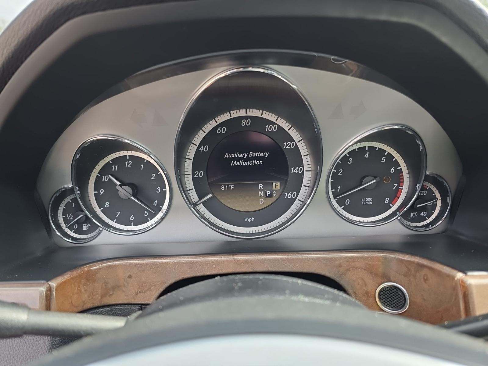 MERCEDES-BENZ E-CLASS - 10