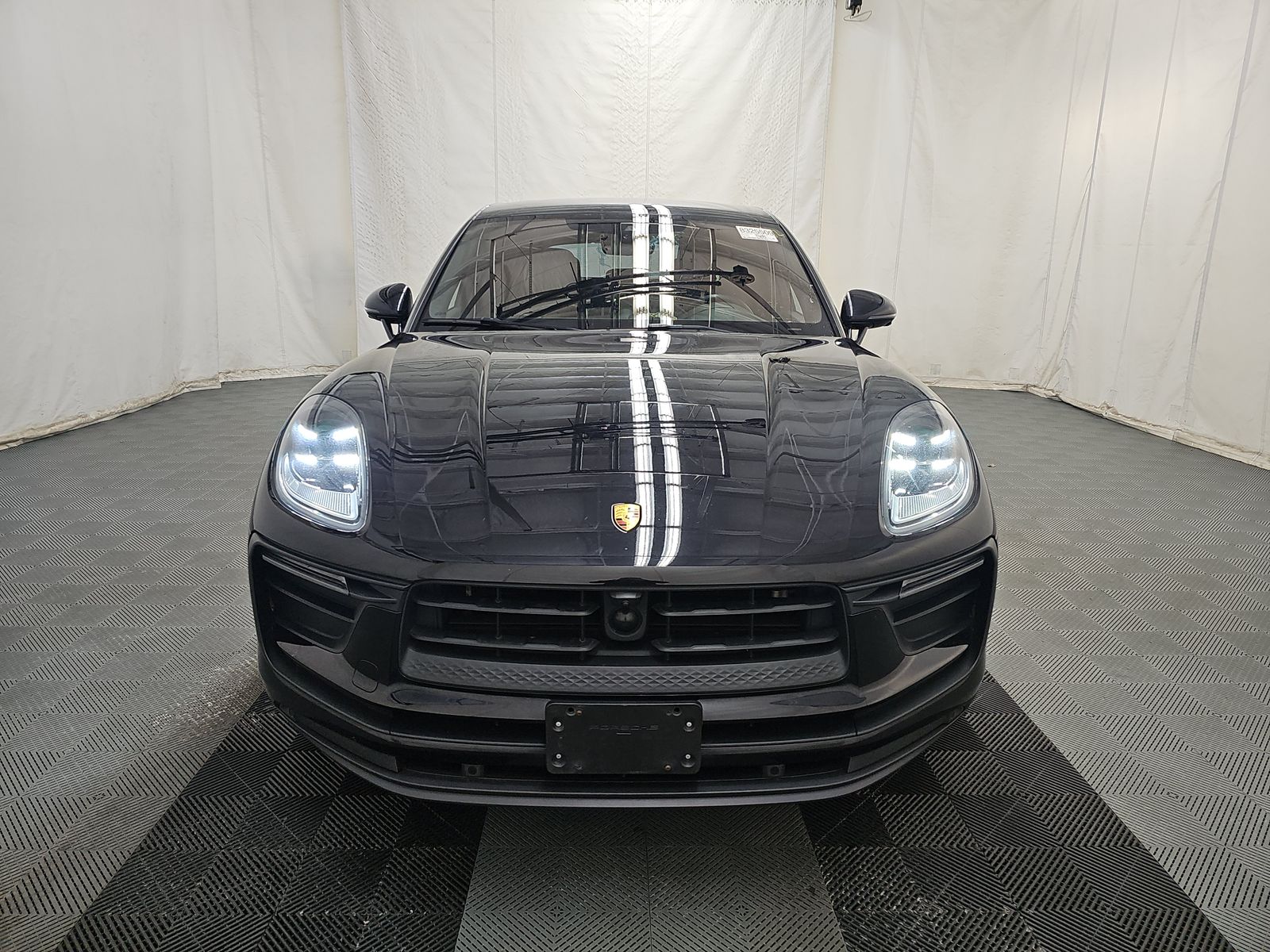 2022 Porsche Macan Base AWD
