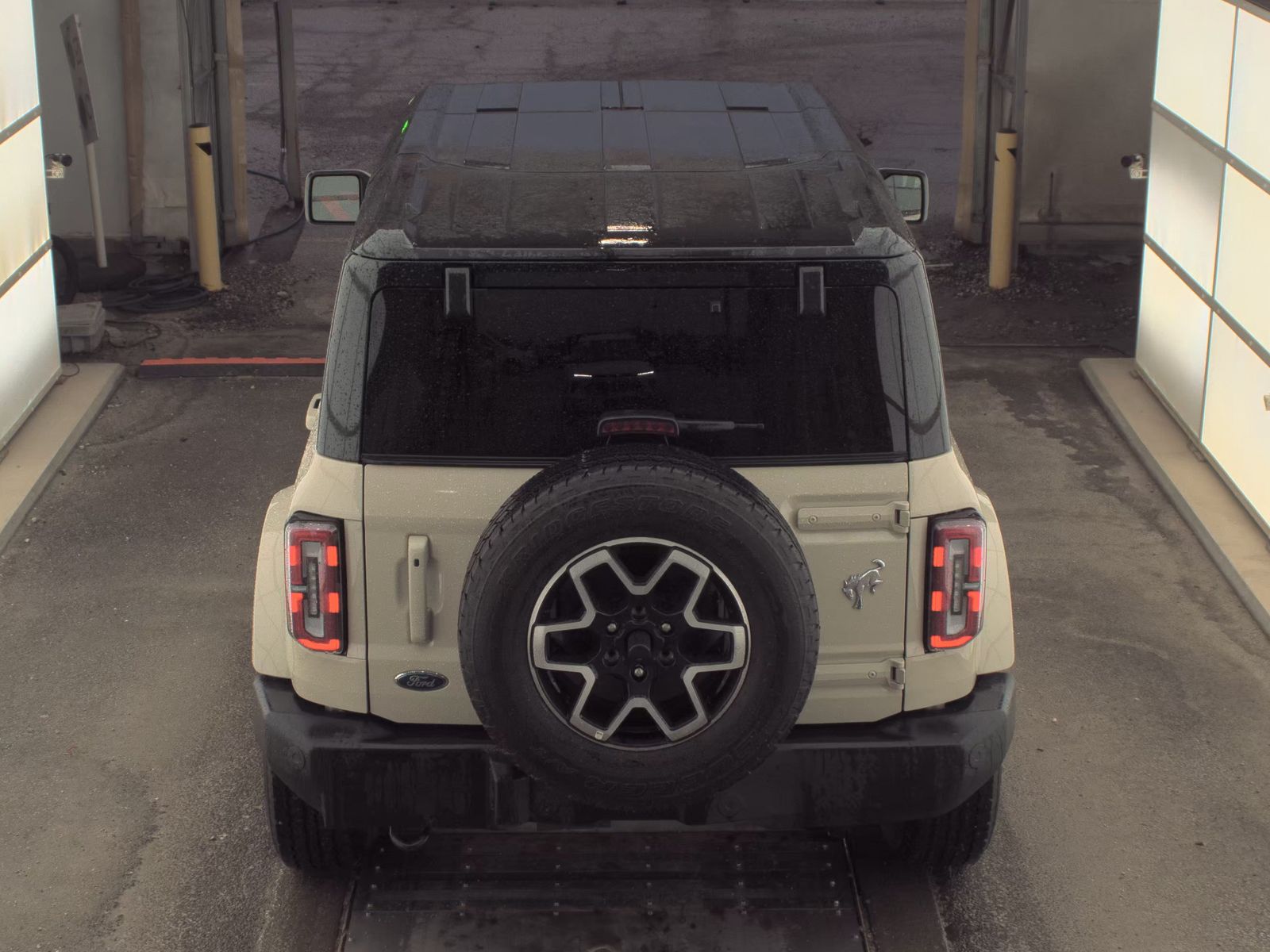 FORD BRONCO - 7