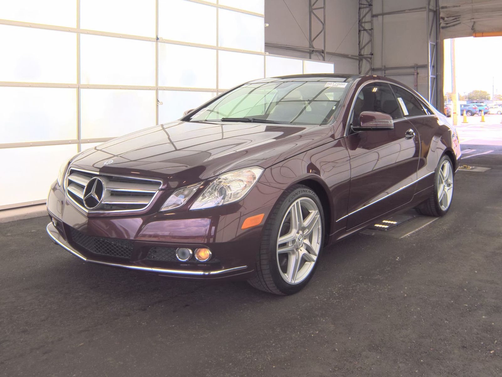 MERCEDES-BENZ E-CLASS - 1