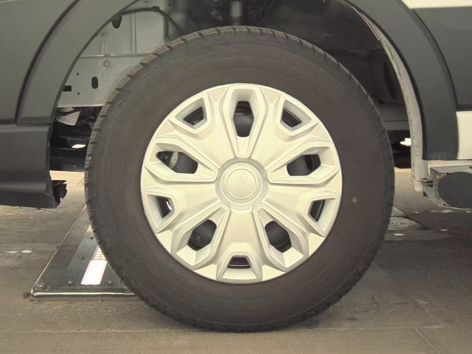 FORD TRANSIT 250 - 10